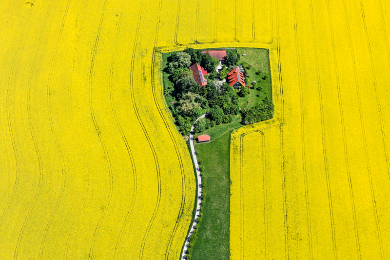 Illustration for article titled The Odd and Mesmerizing Aerial Photos of Klaus Leidorf